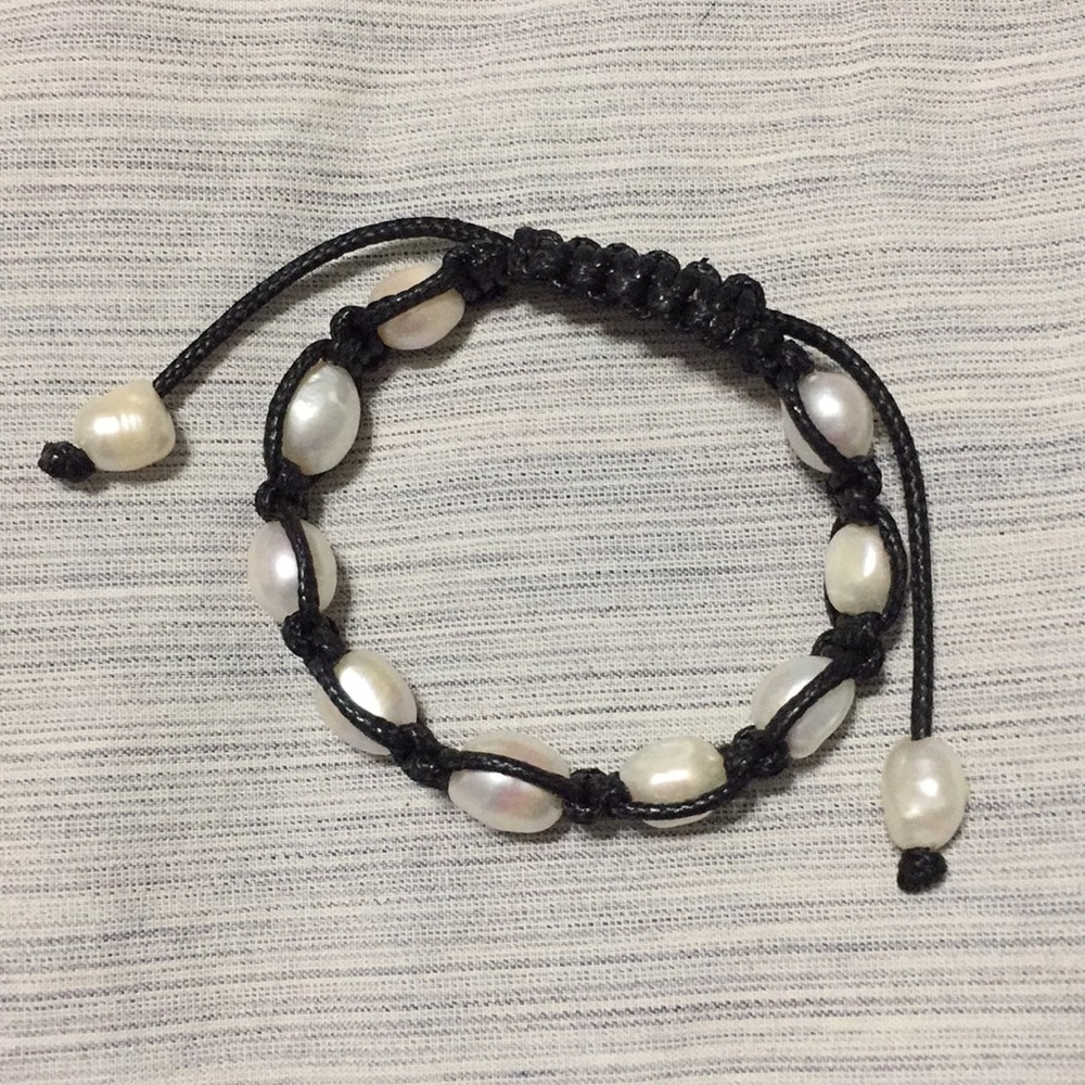 pearl bracelet